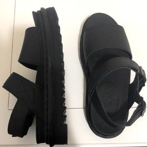 Dr Martens Doc Martens Women’s sandals black 7 new